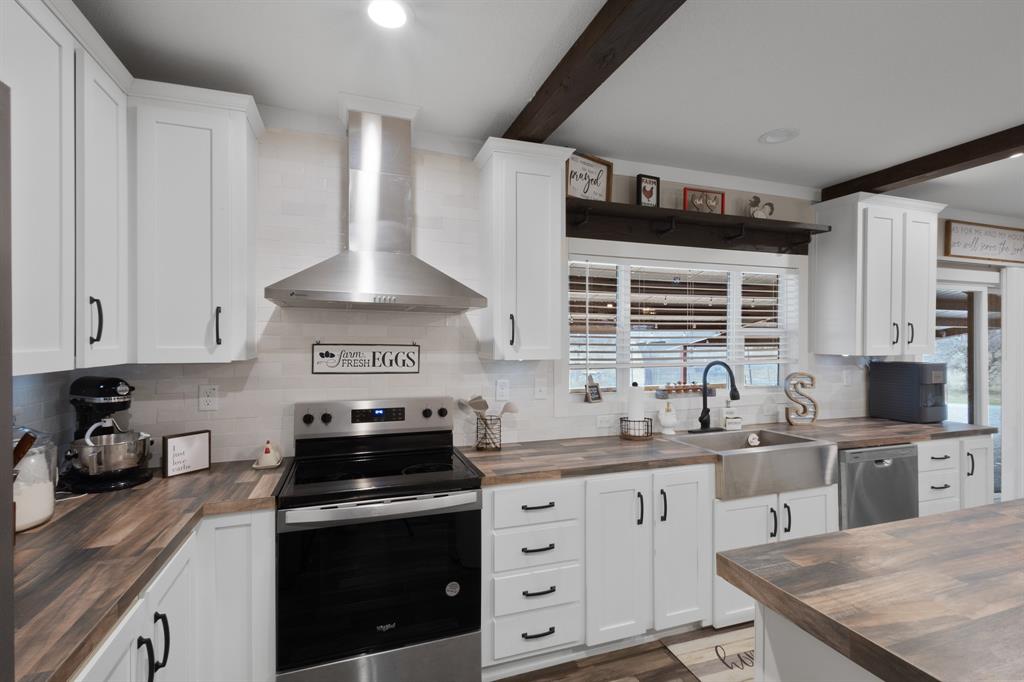 1012 County Road 1180 Decatur, TX 76234 - Photo 9 of 33