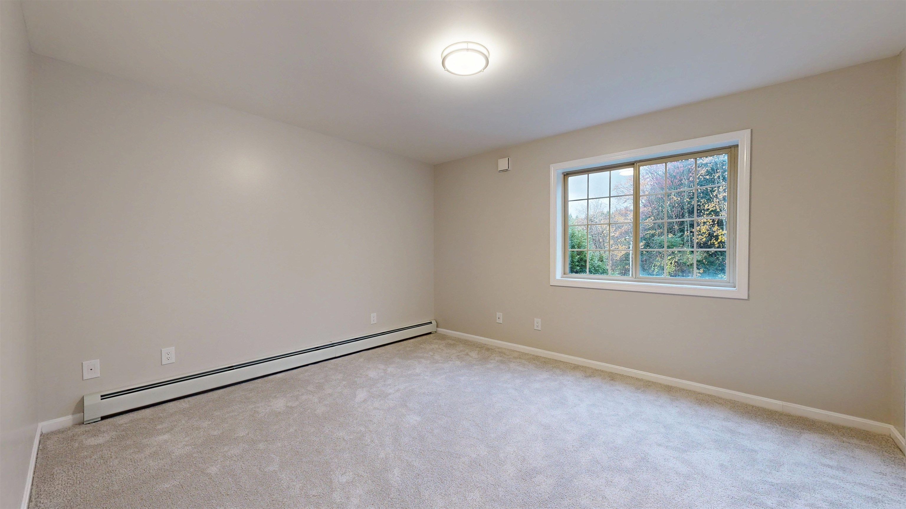 405 Meadowrun Road Williston, VT 05495 - Photo 15 of 18