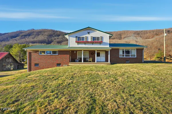 $329,000 | 5831 Powell Valley Road, Big Stone Gap, VA 24219