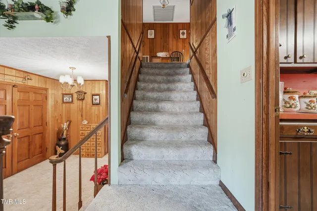 $329,000 | 5831 Powell Valley Road, Big Stone Gap, VA 24219