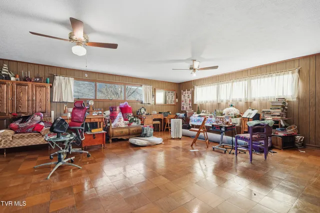 $329,000 | 5831 Powell Valley Road, Big Stone Gap, VA 24219