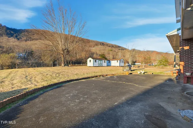 $329,000 | 5831 Powell Valley Road, Big Stone Gap, VA 24219