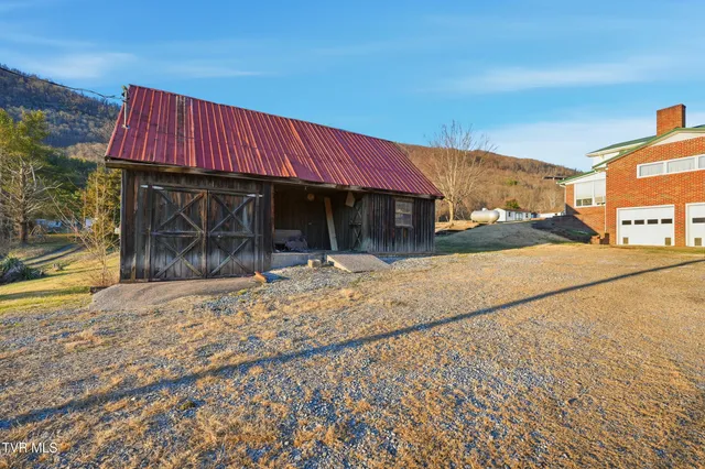 $329,000 | 5831 Powell Valley Road, Big Stone Gap, VA 24219