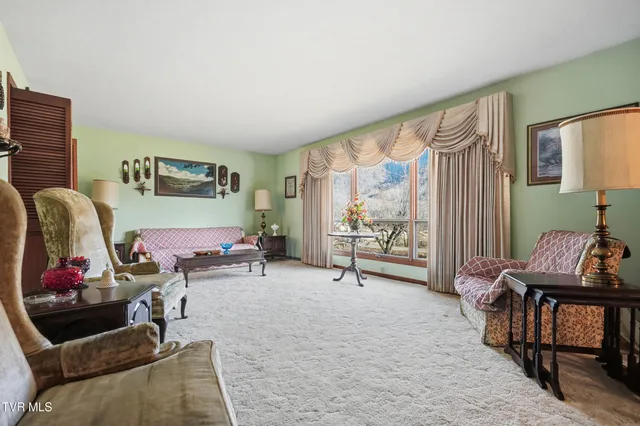 $329,000 | 5831 Powell Valley Road, Big Stone Gap, VA 24219