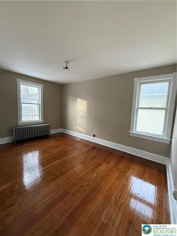 $1,899 | 170 North Whitfield Street, Unit 2, Nazareth, PA 18064