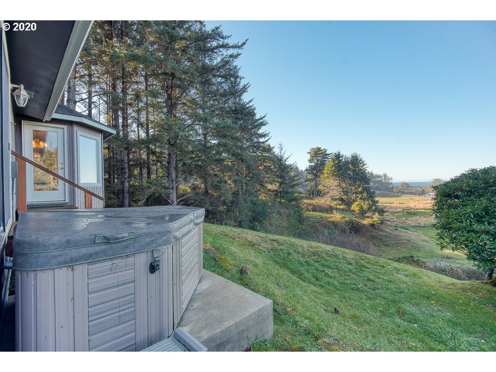 63198 Ocean View Road Coos Bay, OR 97420 - Photo 24 of 31 Gallery Image 24