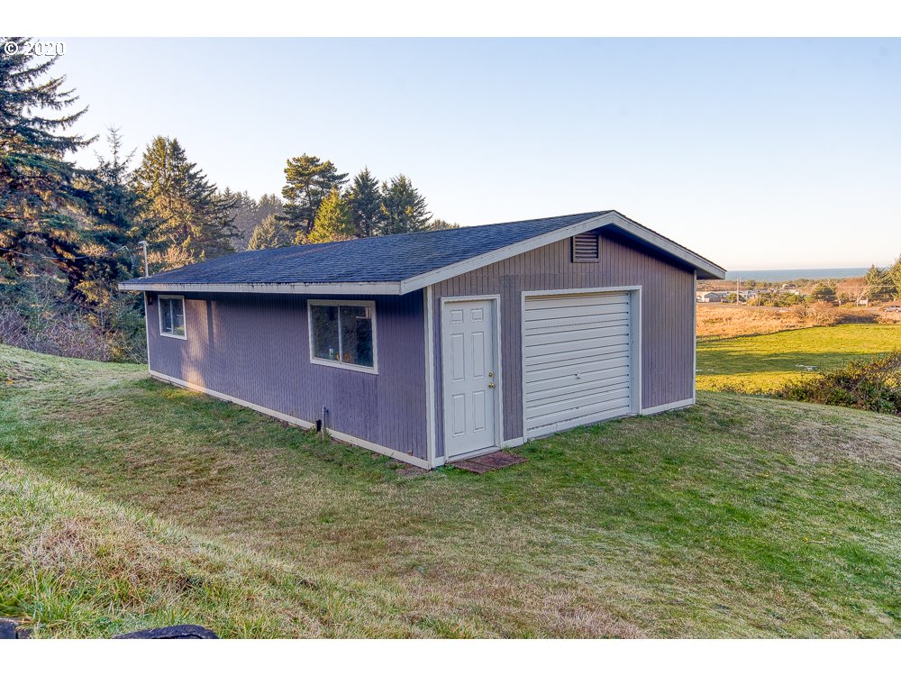 63198 Ocean View Road Coos Bay, OR 97420 - Photo 28 of 31 Gallery Image 28