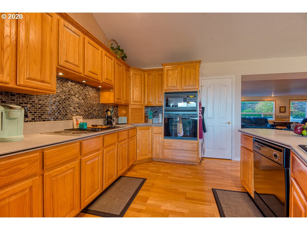 63198 Ocean View Road Coos Bay, OR 97420 - Photo 10 of 31 Gallery Image 10