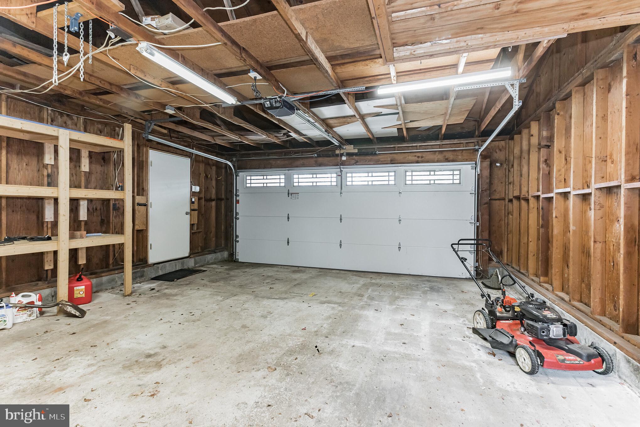 176 Magnolia Road Sterling, VA 20164 - Photo 31 of 41 Gallery Image 31