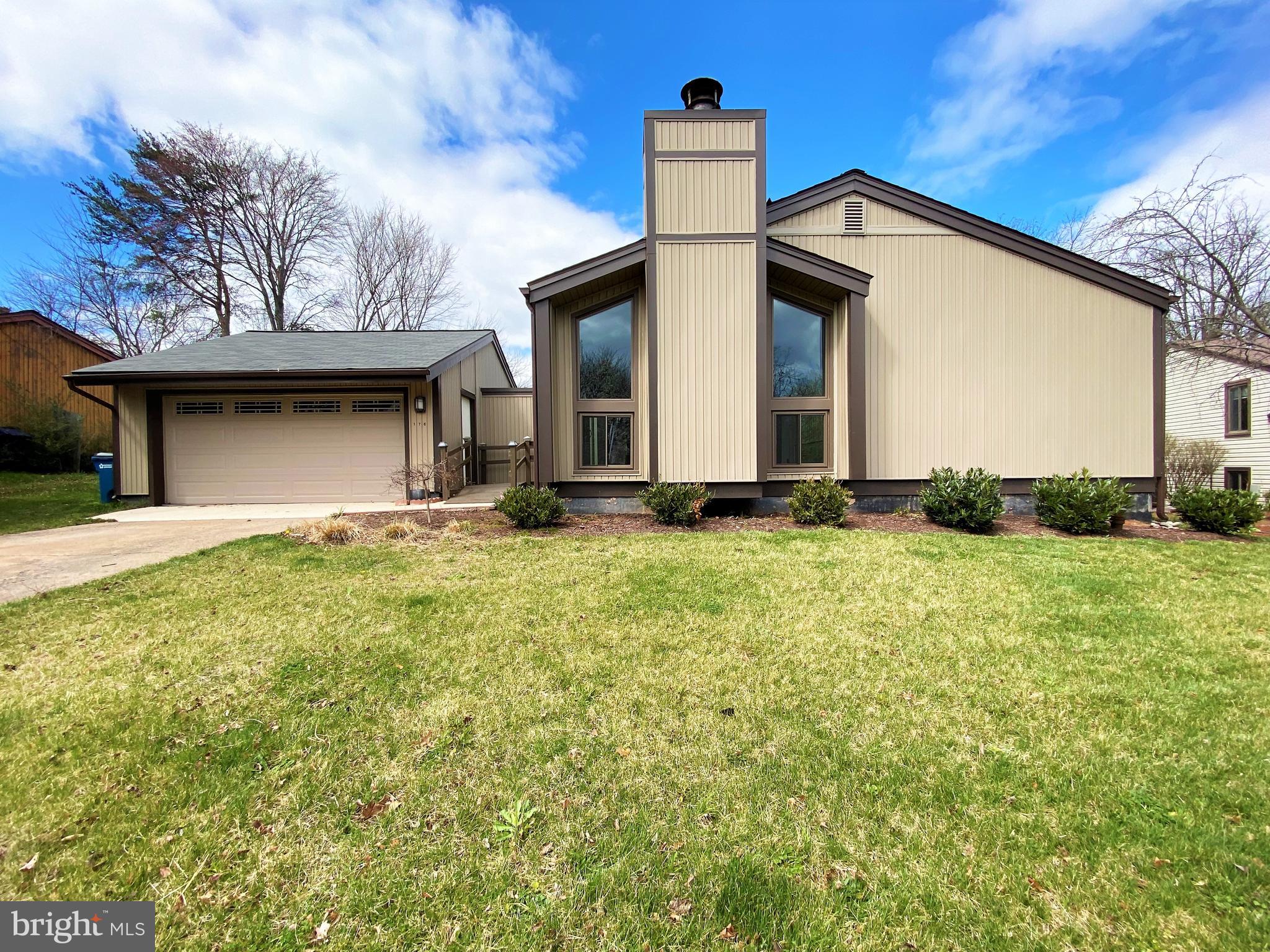 176 Magnolia Road Sterling, VA 20164 - Photo 32 of 41 Gallery Image 32