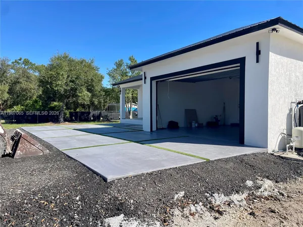 $2,500 | 435 North Quebrada Street, Clewiston, FL 33440