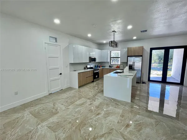 $2,500 | 435 North Quebrada Street, Clewiston, FL 33440