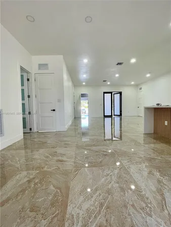 $2,500 | 435 North Quebrada Street, Clewiston, FL 33440