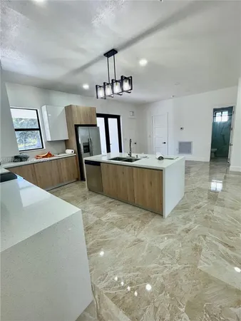 $2,500 | 435 North Quebrada Street, Clewiston, FL 33440