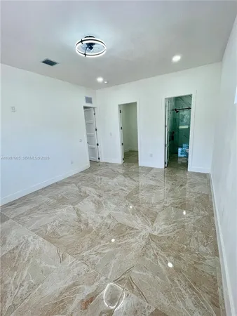 $2,500 | 435 North Quebrada Street, Clewiston, FL 33440