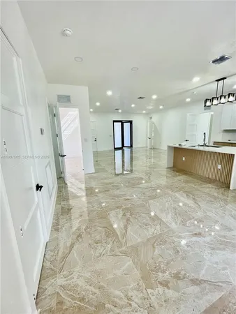 $2,500 | 435 North Quebrada Street, Clewiston, FL 33440