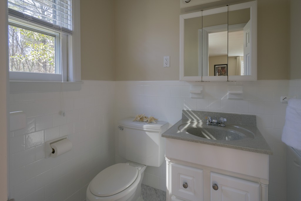 98 Page Road Bedford, MA 01730 - Photo 17 of 30 Gallery Image 17