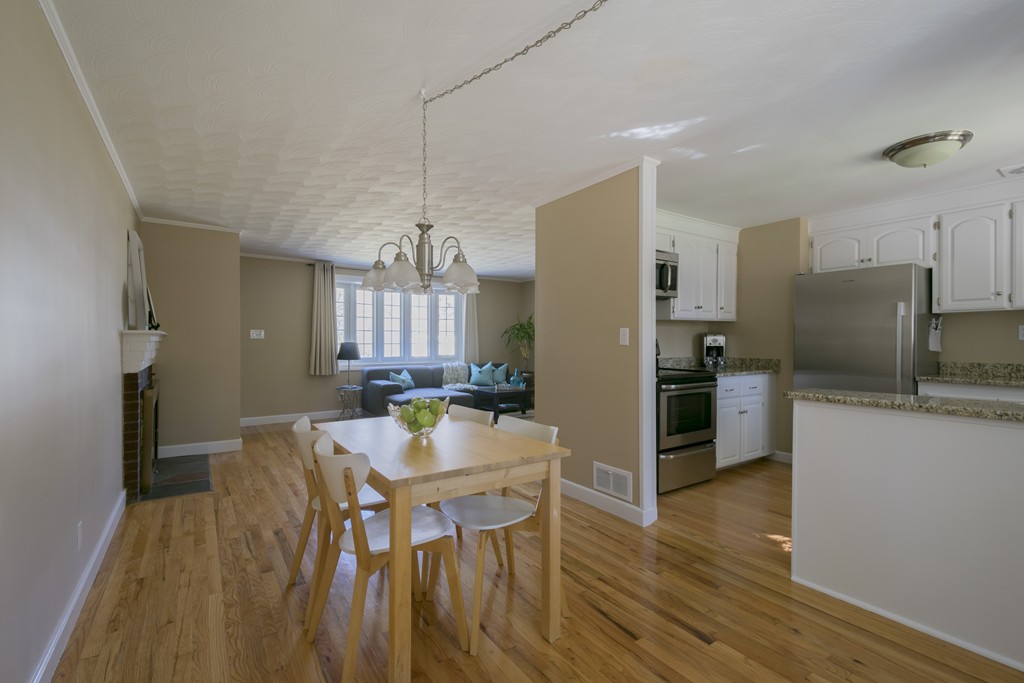 98 Page Road Bedford, MA 01730 - Photo 7 of 30 Gallery Image 7