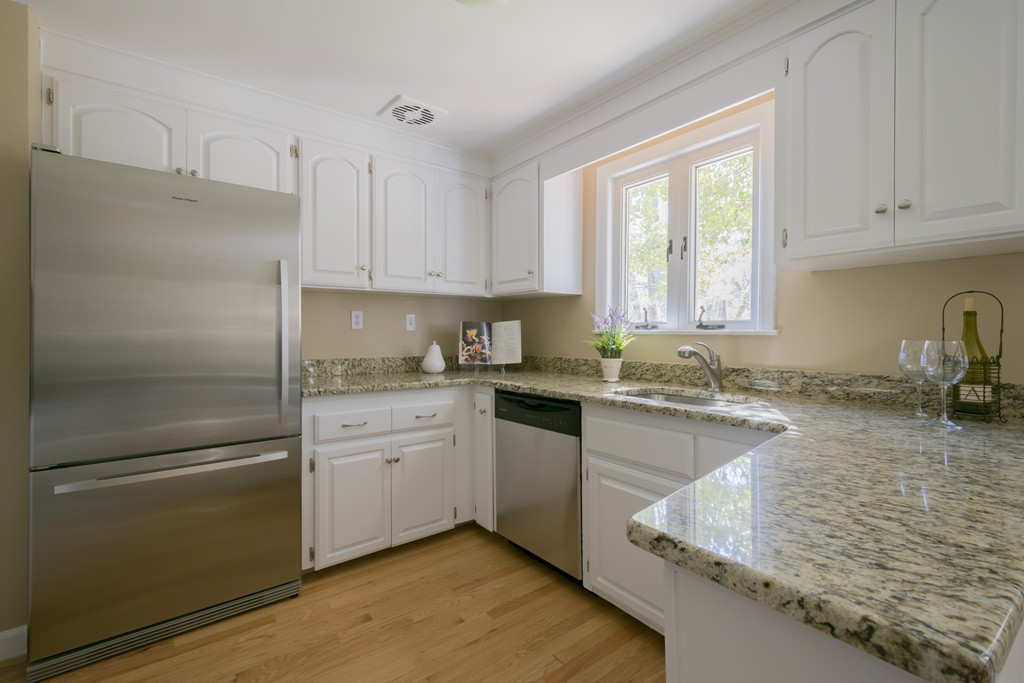 98 Page Road Bedford, MA 01730 - Photo 9 of 30 Gallery Image 9