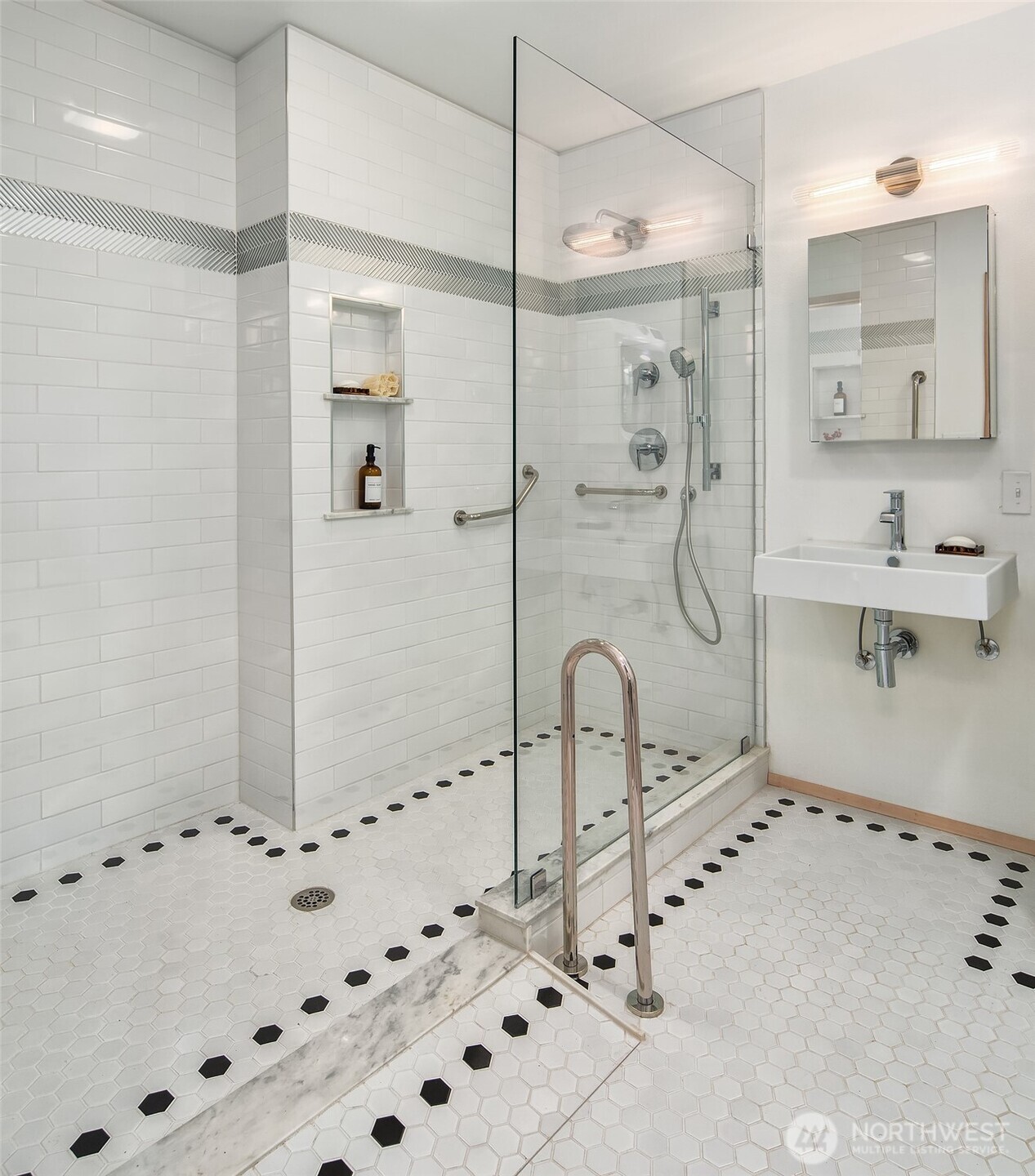 7010 Southwest Maury Park Road Vashon, WA 98070 - Photo 19 of 40 Gallery Image 19