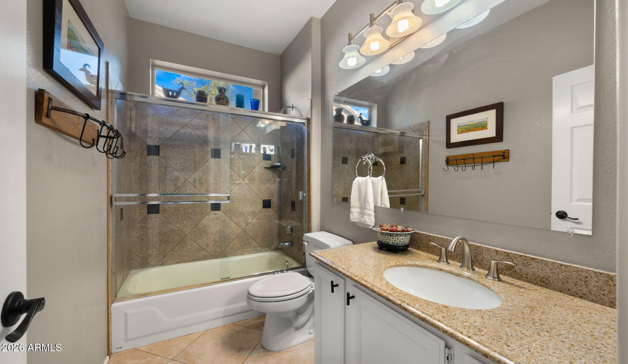 918 West Kathleen Road Phoenix, AZ 85023 - Photo 27 of 40 Bathroom 3
