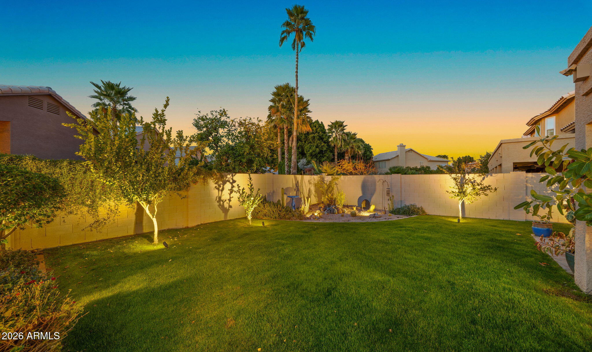 918 West Kathleen Road Phoenix, AZ 85023 - Photo 34 of 40 Large Grassy Area