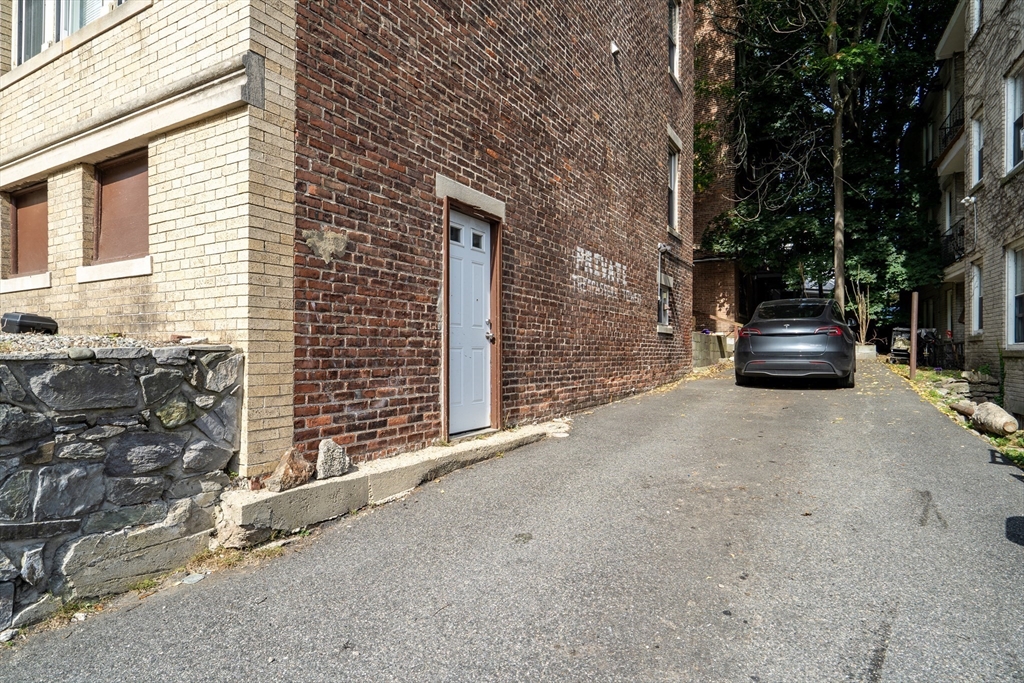 41 Orkney Road Boston, MA 02135 - Photo 18 of 28