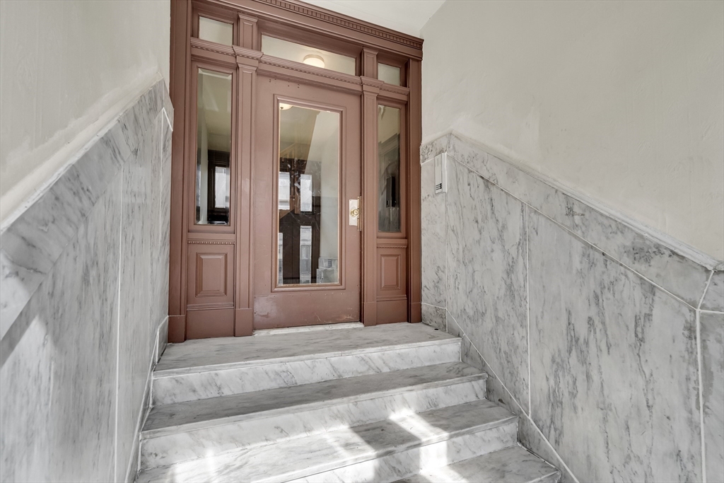 41 Orkney Road Boston, MA 02135 - Photo 3 of 28