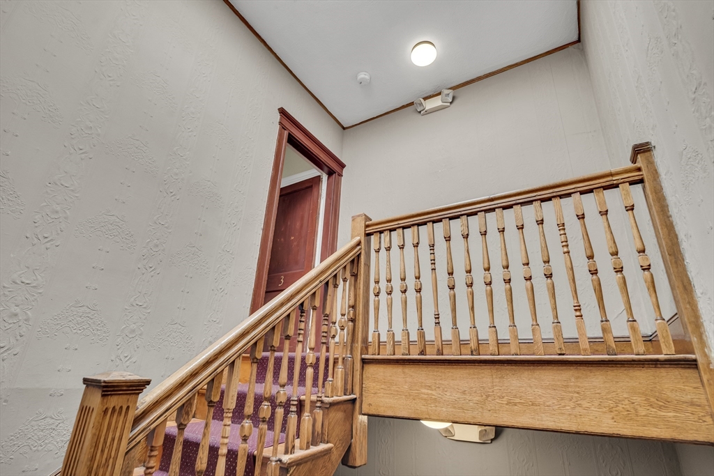 41 Orkney Road Boston, MA 02135 - Photo 5 of 28