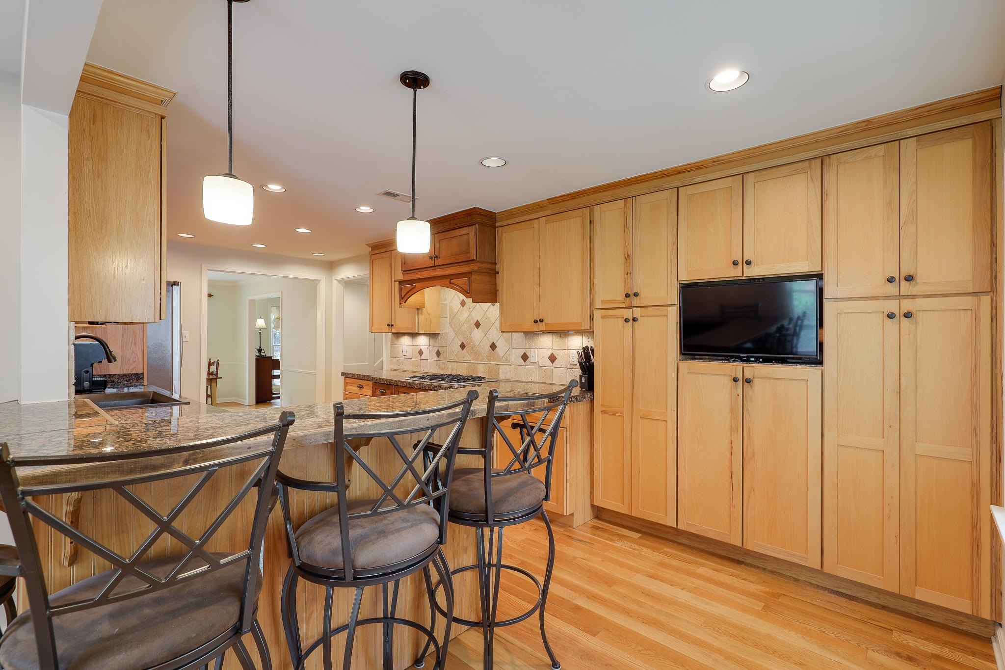 6164 Harwick Drive Memphis, TN 38119 - Photo 13 of 29 a view of a dining room with furniture window and wooden floor