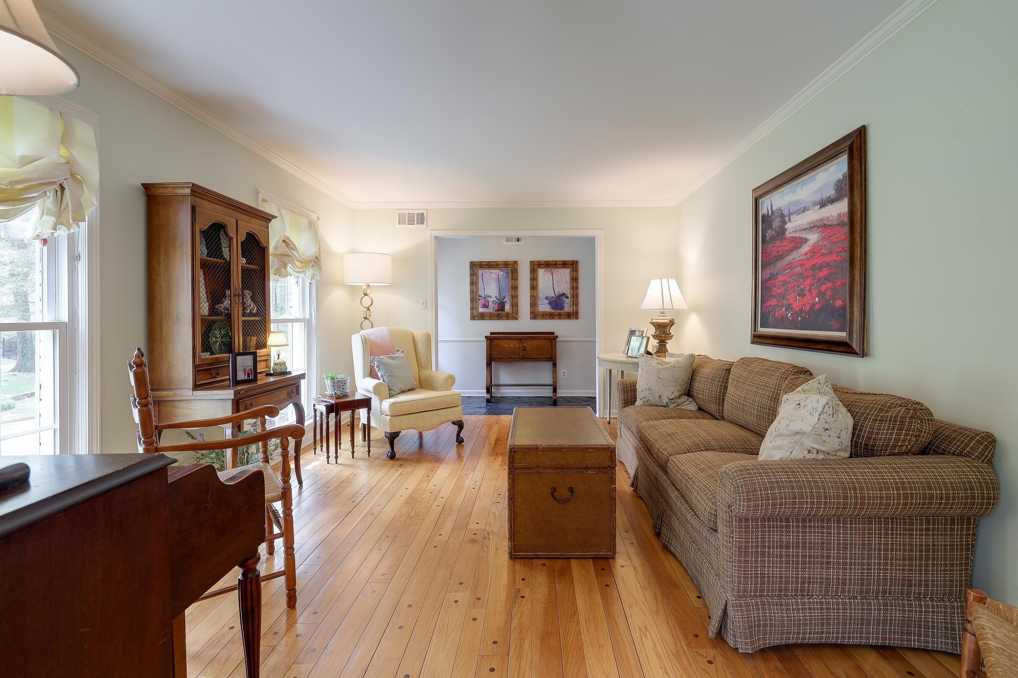 6164 Harwick Drive Memphis, TN 38119 - Photo 6 of 29 a living room with furniture and a fireplace