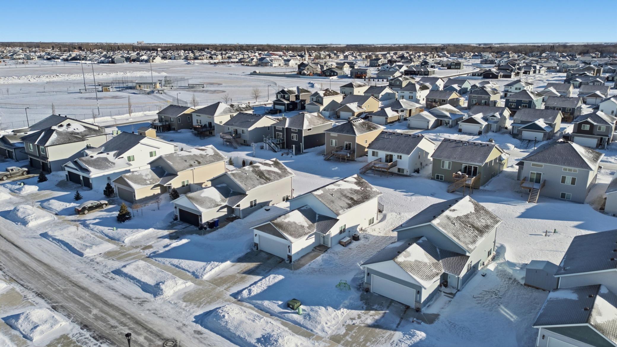 7360 20th Street South Fargo, ND 58104 - Photo 25 of 29