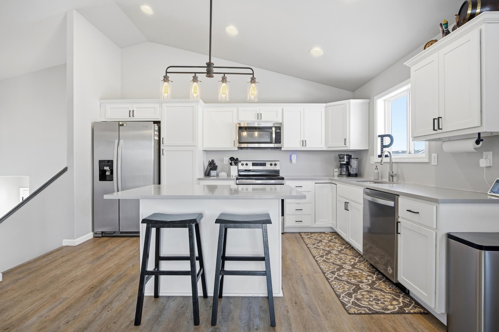 7360 20th Street South Fargo, ND 58104 - Photo 5 of 29