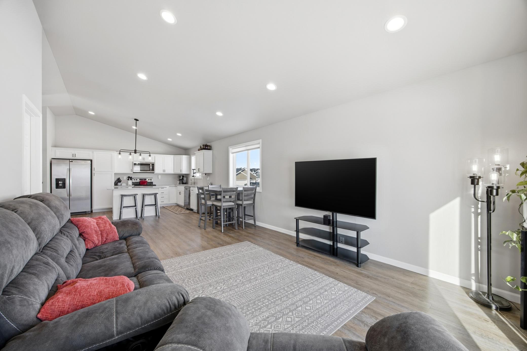 7360 20th Street South Fargo, ND 58104 - Photo 10 of 29