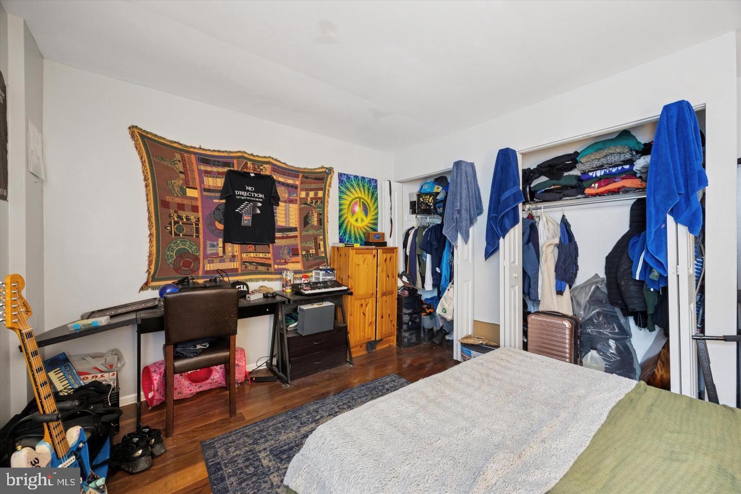 1228 South 2nd Street Philadelphia, PA 19147 - Photo 32 of 35 a living room with lots of gym equipment