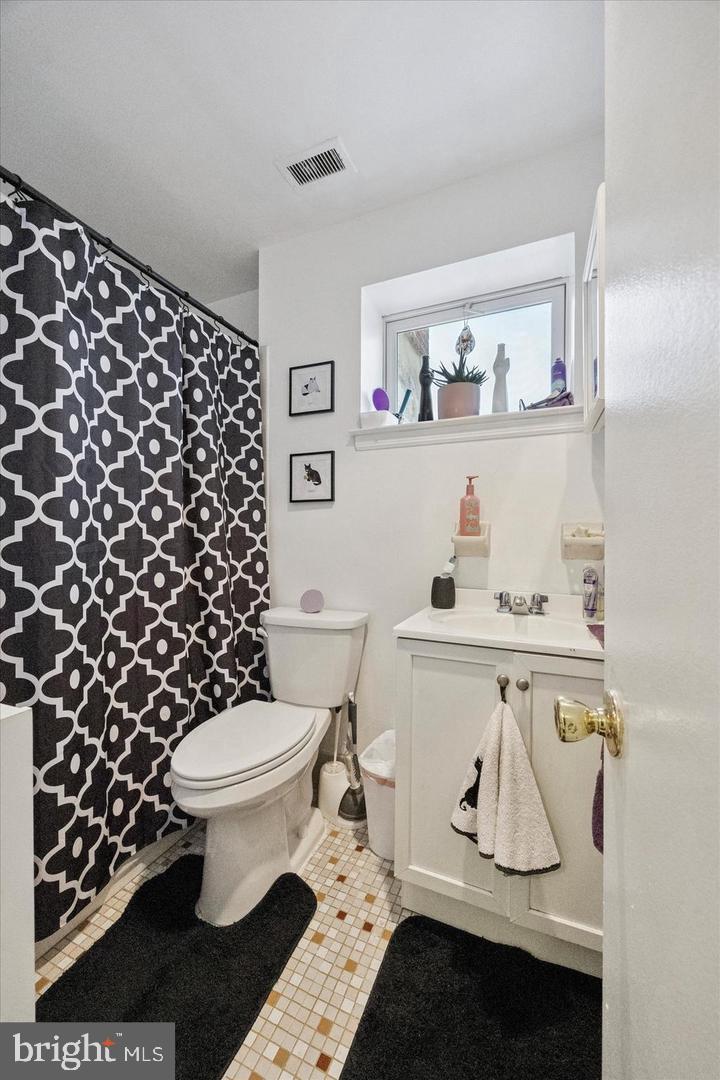 1228 South 2nd Street Philadelphia, PA 19147 - Photo 7 of 35 a bathroom with a sink toilet and a shower