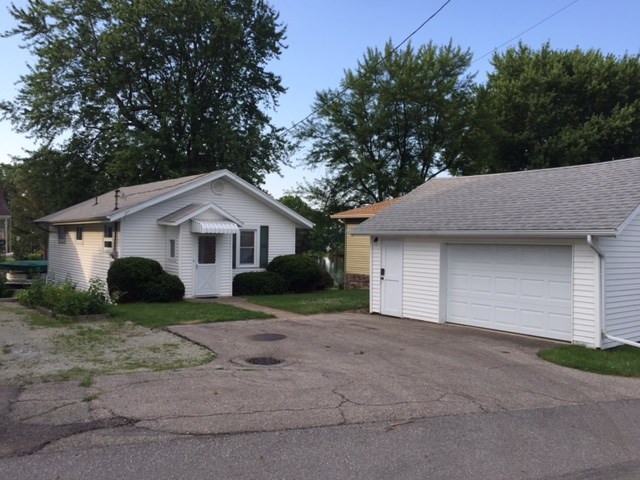 2139 Boulevard Rochester In 46975 Rochester, IN 46975 - Photo 2 of 17