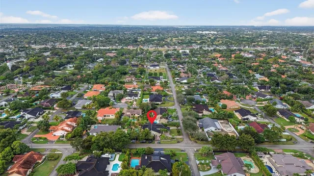 an aerial view of multiple house