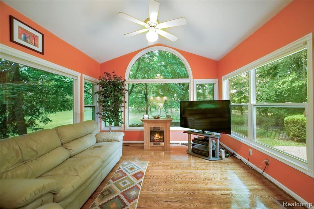 3743 Sleepy Fox Drive Rochester Hills, MI 48309 - Photo 23 of 55