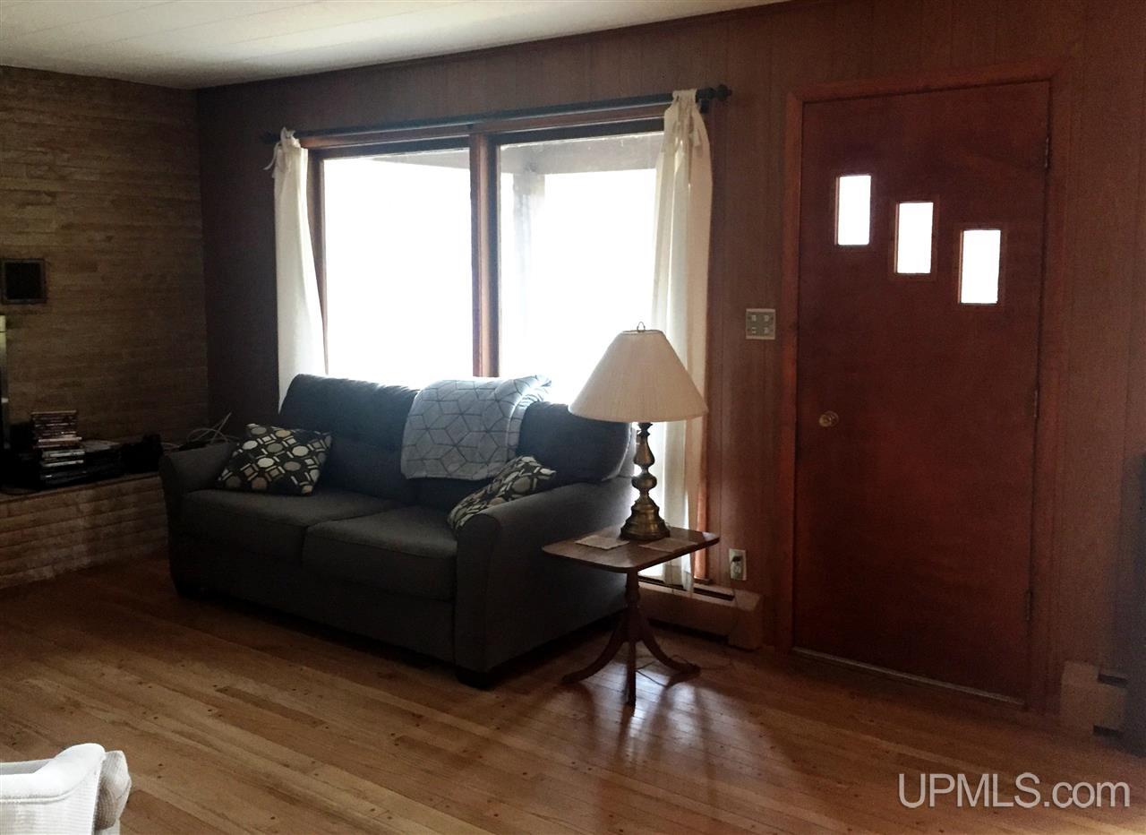270 Riverside Road Marquette, MI 49855 - Photo 7 of 38 Gallery Image 7