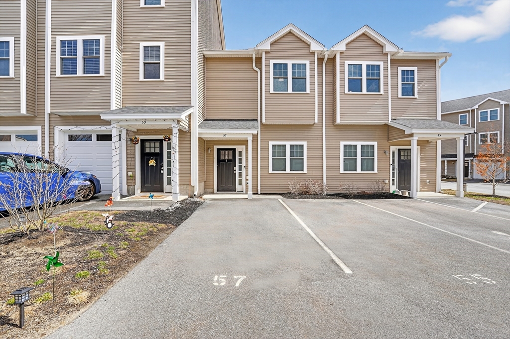 7 Gorham Street, Unit 57 Chelmsford, MA 01824 - Photo 3 of 18