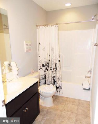 432 Rumbling Rock Road Hedgesville, WV 25427 - Photo 20 of 22 Hall Bath *Similar Homes Under Construction*