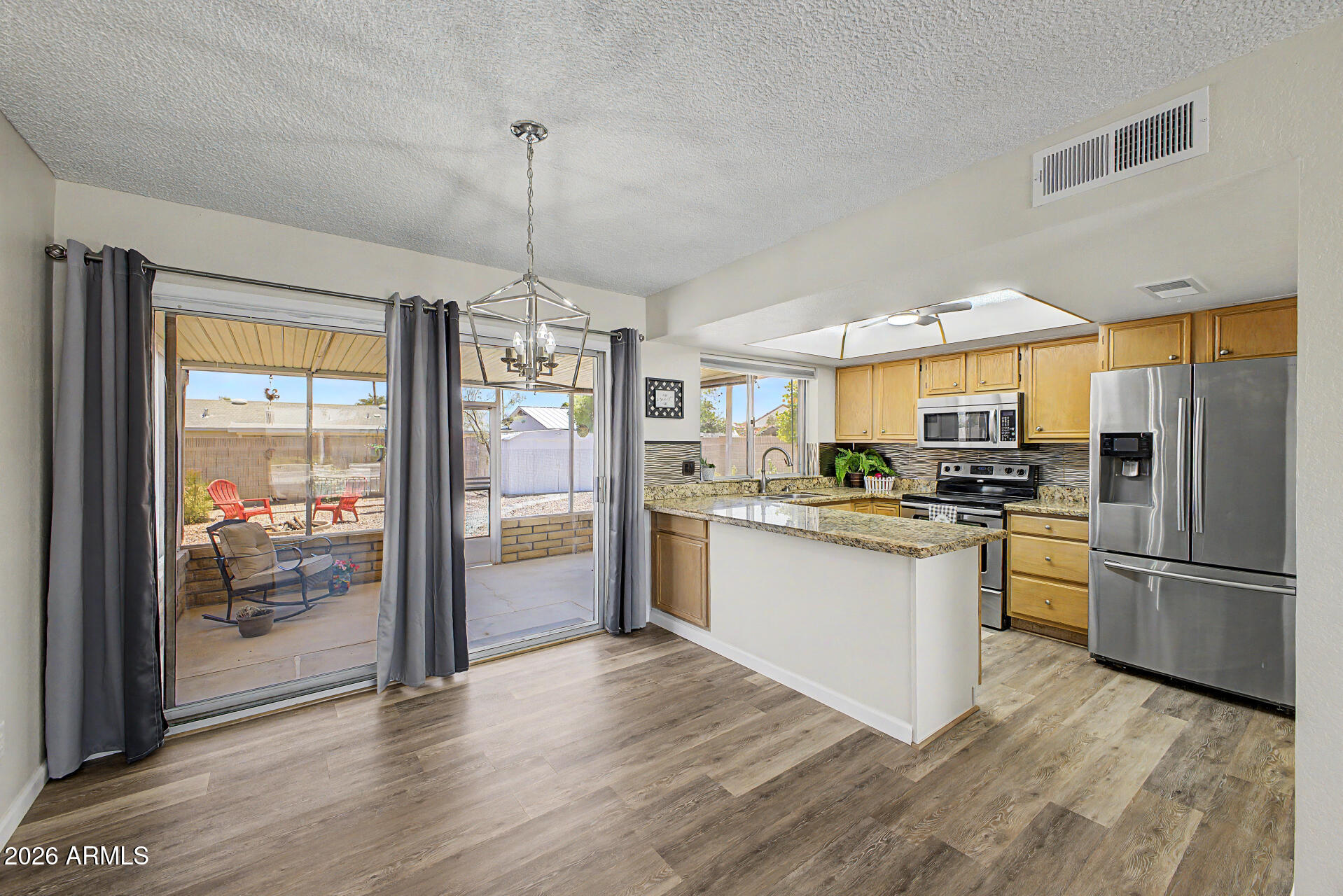 10443 West Ruth Avenue Peoria, AZ 85345 - Photo 12 of 29