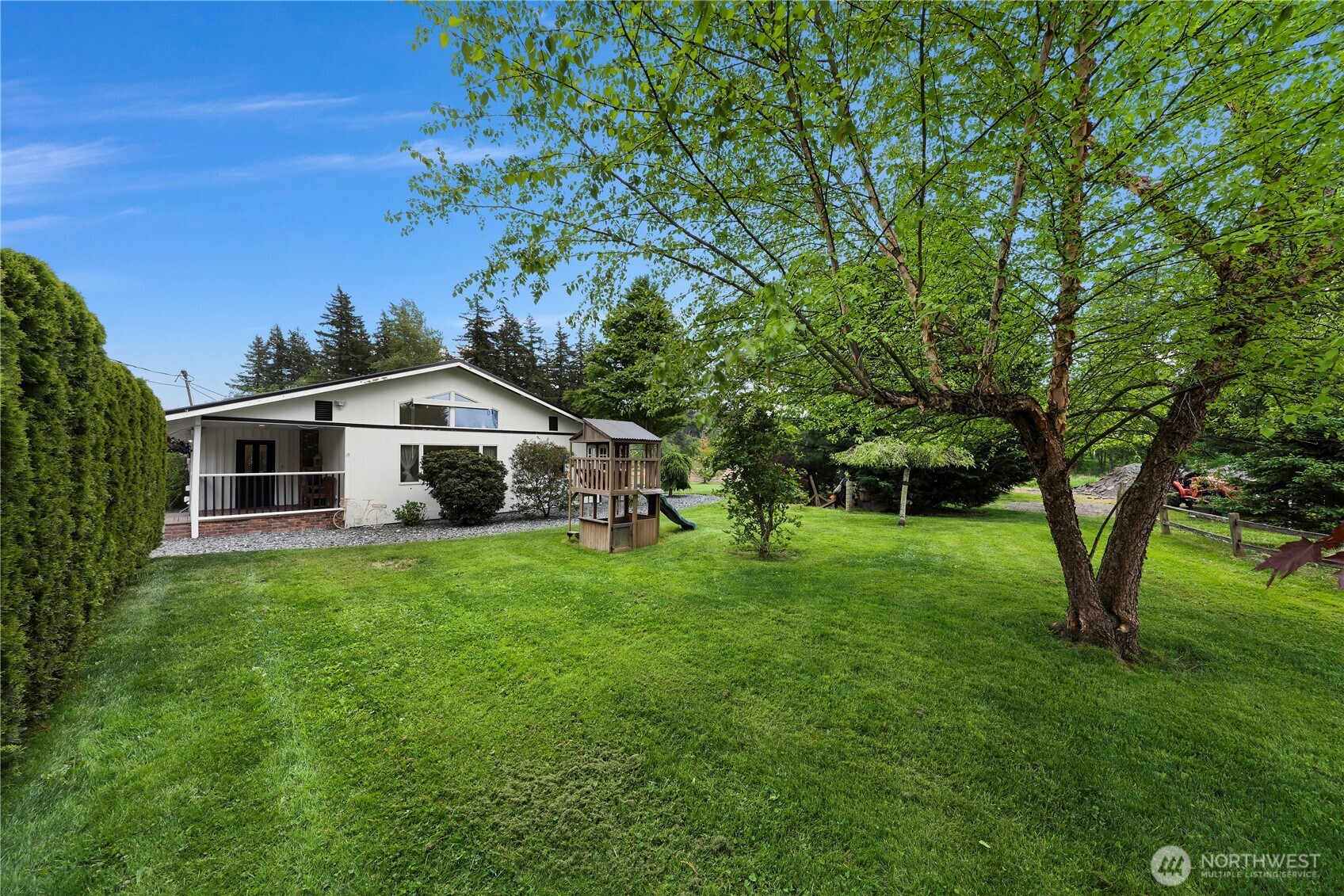 5144 Hannegan Road Bellingham, WA 98226 - Photo 2 of 38