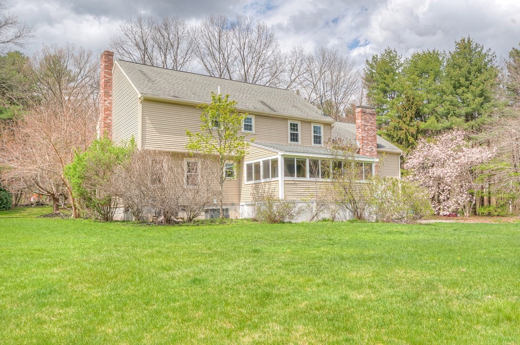 155 Sugar Road Bolton, MA 01740 - Photo 3 of 34