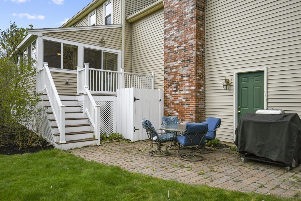 155 Sugar Road Bolton, MA 01740 - Photo 5 of 34