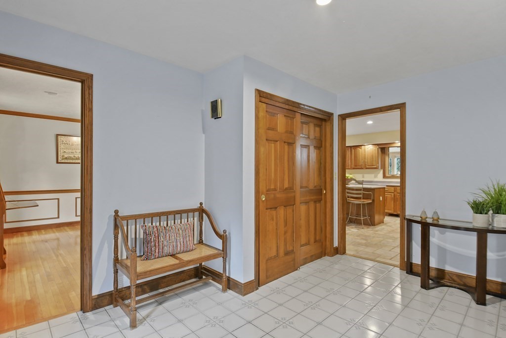 155 Sugar Road Bolton, MA 01740 - Photo 7 of 34