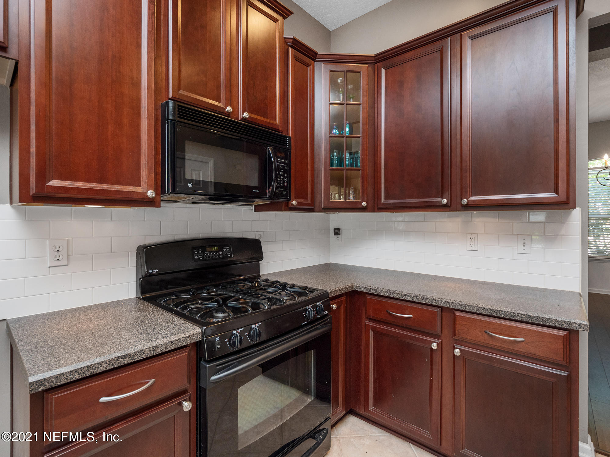 5986 Wakulla Springs Road Jacksonville, FL 32258 - Photo 15 of 48 Gas Stove