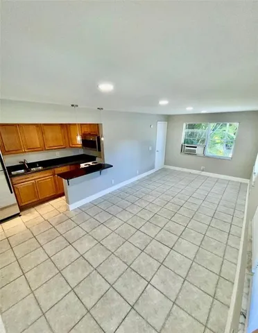$2,000 | Undisclosed Address, Oakland Park, FL 33334