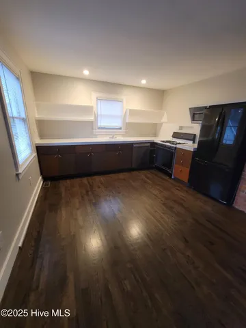 $1,200 | 1901 Nun Street, Wilmington, NC 28403